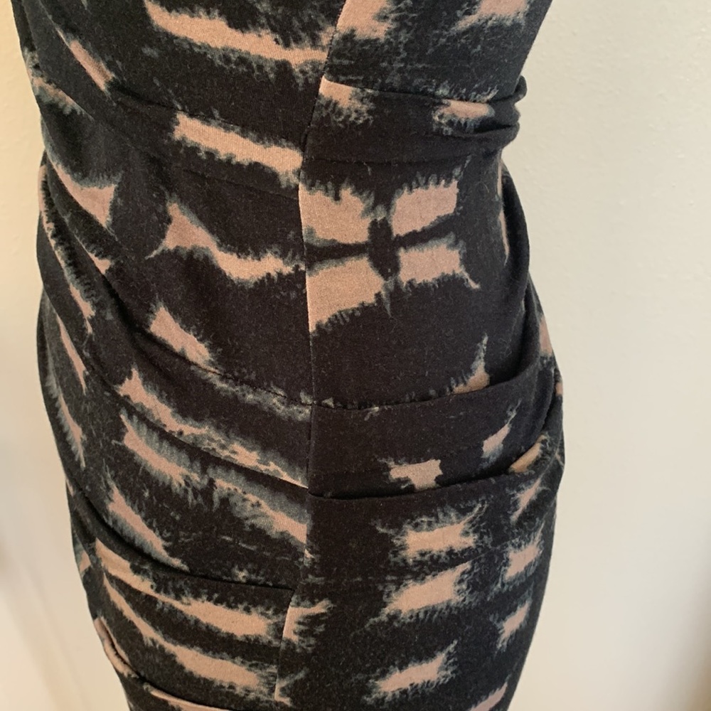 Nicole Miller Artelier tie dye ruched bodycon dress - Picture 3 of 9
